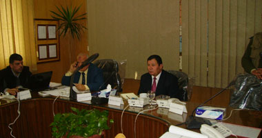 محافظ دمياط يتابع سير عملية الاستفتاء على الدستور من غرفة العمليات