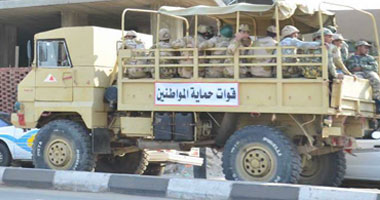 مصدر عسكرى: الجيش الثانى يضبط 21 عنصراً إرهابيا جنوب الشيخ زويد
