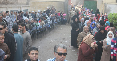 صحيفة أمريكية: استئناف مساعدات عسكرية لمصر عقب الموافقة على الدستور