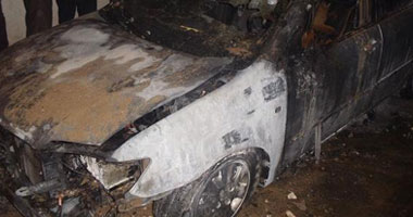 سقوط عاطلين وراء إشعال النيران في سيارة شخص بمدينة نصر
