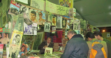 بالصور.."زمن الفن الجميل" بمعرض الكتاب.. خزينة تراث مصر للقرن الـ20