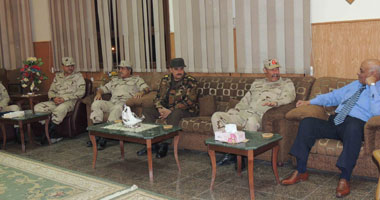 بالصور.. درع المنطقة الجنوبية لمدير أمن سوهاج بمناسبة عيد الشرطة