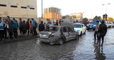 البحث الجنائى والنيابة يفحصان مكان تفجير معسكر أمن السويس