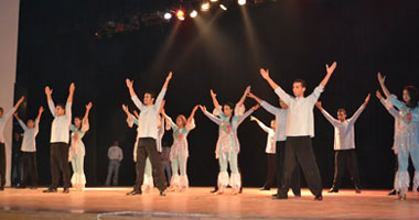 نشاط مكثف للمحافظين اليوم.. محافظ المنوفية يقدم واجب العزاء لأسرة شهيد "طيارة سيناء".. ومحافظ البحر الأحمر ومدير الأمن يكرمان عدداً من رجال الشرطة.. ومحافظ الإسماعيلية يشهد احتفالية ذكرى يناير 