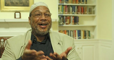 موقع إسبانى: عبد الله شيخ بواشنطن يعترف بالشذوذ الجنسى