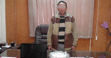 القبض على صاحب مصنع متهم بتكوين تشكيل عصابى للسرقة بالإكراه ببنها