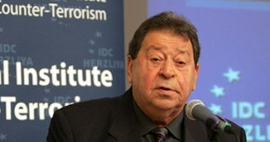 وفاة وزير دفاع إسرائيل الأسبق بنيامين بن إليعازر صديق مبارك عن 80 عاما 
