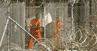 البيت الأبيض: أوباما يبحث عددا من الخيارات لإغلاق معتقل جوانتانامو