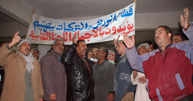 تصاعد اعتصام عمال شركة "الصناعات الهندسية"