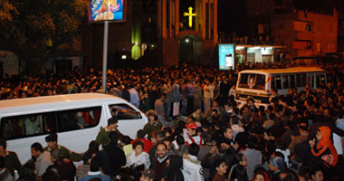 توافد العشرات على كنيسة مارمرقص بشبرا بعد أنباء عن ظهور "العذرا"