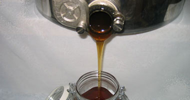 الشاى والعسل الأسود للوقاية من نزلات البرد شرط ألا تتناولهما معاً