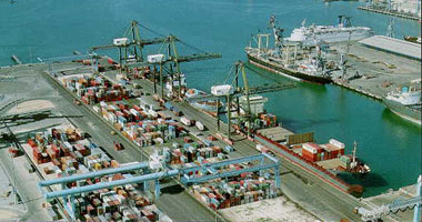 ضبط 7 أطنان نفايات خطرة بميناء الإسكندرية قبل دخولها البلاد