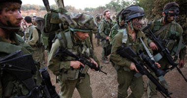 إسرائيل تعتقل 13 فلسطينيا فى أنحاء متفرقة بالضفة الغربية