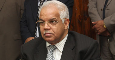 محافظ القاهرة يطمئن على مصابى حادث مديرية الأمن بمستشفى الشرطة