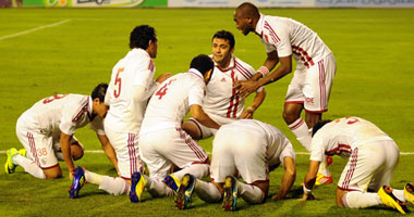 لأول مرة.. الزمالك يتدرب "كامل العدد" استعداداً للدورى