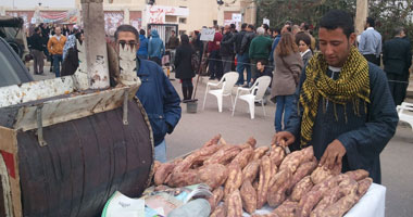 القبض على بائع تعدى على رئيس مدينة نجع حمادى أثناء رفع الإشغالات 