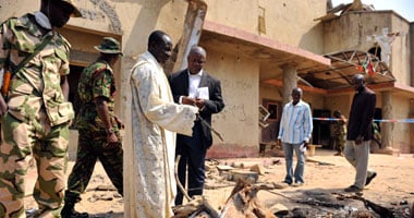 شهود عيان: انتحارية تفجر نفسها أمام ثكنة عسكرية بشمال نيجيريا