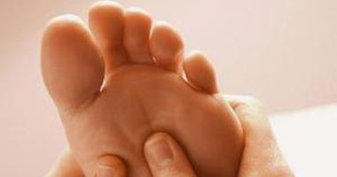 4 طرق لحماية قدمك من الإصابة بالتينيا والرائحة الكريهة