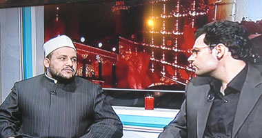 إمام مسجد الحسين: رأس حفيد النبى ترقد فى القاهرة.. والمصريون يعشقون آل البيت