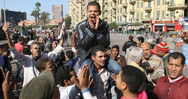 معتصمو التحرير و"الوزراء" يرفضون تدخل الأمن لطرد البلطجية 