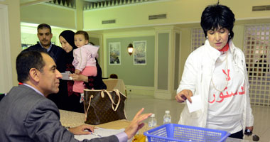 أقباط بالنمسا يقررون مقاطعة الاستفتاء على الدستور