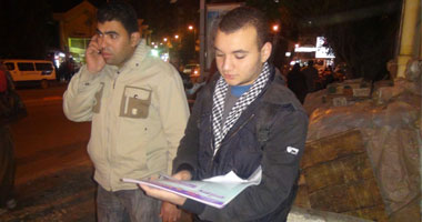 بالصور.. شباب الحرية والعدالة بالإسكندرية يدشن حملة "اعرف دستورك"