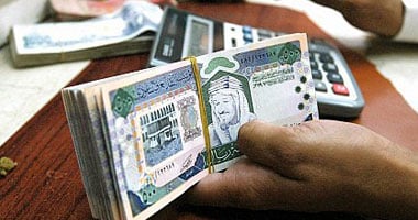 استقرار سعر الريال السعودى اليوم الأربعاء .. ويسجل 4.29 جنيه بالمركزى