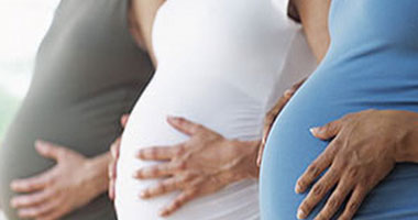 المنتجات البلاستيكية خطر على الحوامل وقد تسبب انخفاض وزن الجنين عن الولادة