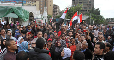 الحشود تزحف للاتحادية بشارعى بغداد والميرغنى بمليونية الإنذار الأخير