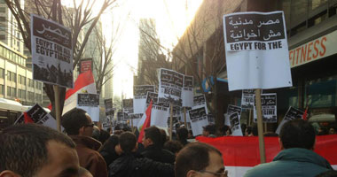 المصريون بأستراليا يشكلون جبهة إنقاذ وطنى وتظاهرات ضد إعلان مرسى