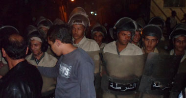 انتظام الحركة المرورية على طريق مصر أسوان بعد توقف الاشتباكات المسلحة