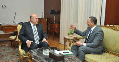 المستشار محمود مكى نائب الرئيس فى حوار كاشف لخالد صلاح: أنا ضد الإعلان الدستورى كقاض غيـور على استقلال القضاء.. لكنه أوقف شر فتنة.. بعض القوى السياسية تحاول استغلال القضاء فى المعركة السياسية