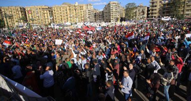 متظاهرو التحرير يحتفلون بفوز الأهلى على هيروشيما اليابانى بالميدان