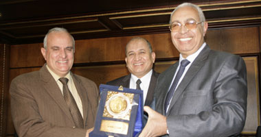 بالصور.. عبد الرحمن ورئيس جامعة طنطا يفتتحان مؤتمر التمكين