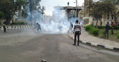 توقف الاشتباكات داخل جامعة الأزهر بعد خروج طلاب الإخوان لقطع الطريق