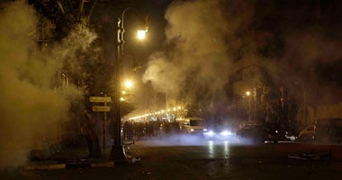 أمن البحيرة يطلق الغاز المسيل للدموع لتفريق مسيرة إخوانية