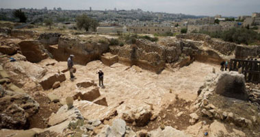 علماء الآثار يكتشفون أقدم وأكبر مخزن للنبيذ فى الأراضى الفلسطينة