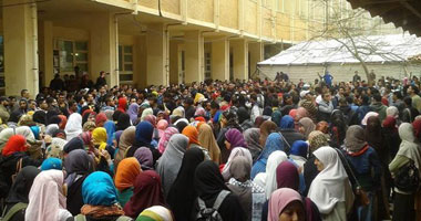 انطلاق مسيرة حزب الوفد من مسجد الشيخة صباح بطنطا رفضًا للإرهاب