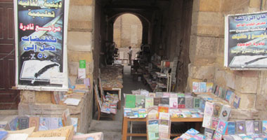 بالصور.. وكالة أبو الدهب من سوق للذهب لمكتبة أثرية عمرها 123سنة