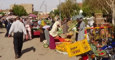 إخلاء ميدان المطرية من الباعة الجائلين وإعادة تخطيطه وتطويره