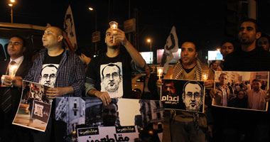 أقارب الحسينى أبو ضيف أمام نقابة الصحفيين: الشعب يريد إعدام الإخوان