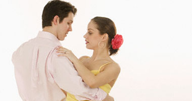 بالفيديو 8 خطوات لتعليم رقصة التانجو الأرجنتينى فى البيت
