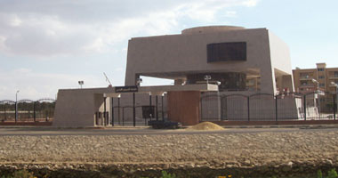 "المواقع الأثرية" تستعرض بانوراما التاريخ المصرى بمتحف السويس القومى