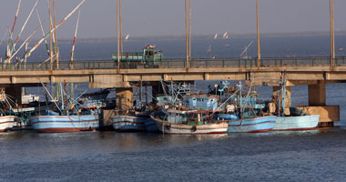 اليابان ترحل 6 صيادين كوريين شماليين إلى بلادهم بعد إنقاذ قاربهم