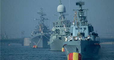سفينة حربية روسية تجبر أخرى تركية على تغيير مسارها فى البحر الأسود