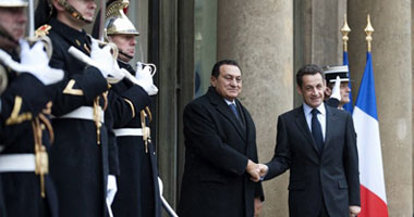 مبارك وساركوزى يبحثان العلاقات الثنائية غدا