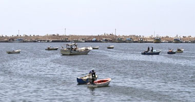 العربية: تجدد سقوط القذائف على ميناء طرابلس في ليبيا 