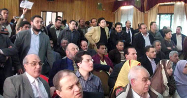 نادى "تدريس المنصورة" يطالب بعزل رئيس الجامعة