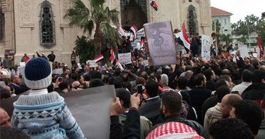 "تغيير الإسكندرية" ترفض قانون التظاهر وتصفه بالمحاولة لتكميم الأفواه 