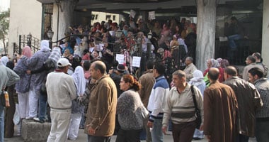 لليوم الثامن.. موظفو شمال القاهرة لتوزيع الكهرباء يضربون عن العمل